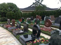 艺术墓碑：展现生命的故事，，，转达永恒的情绪