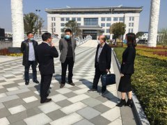 咸宁市民政局副局长沈建军来壹定发调研生态葬