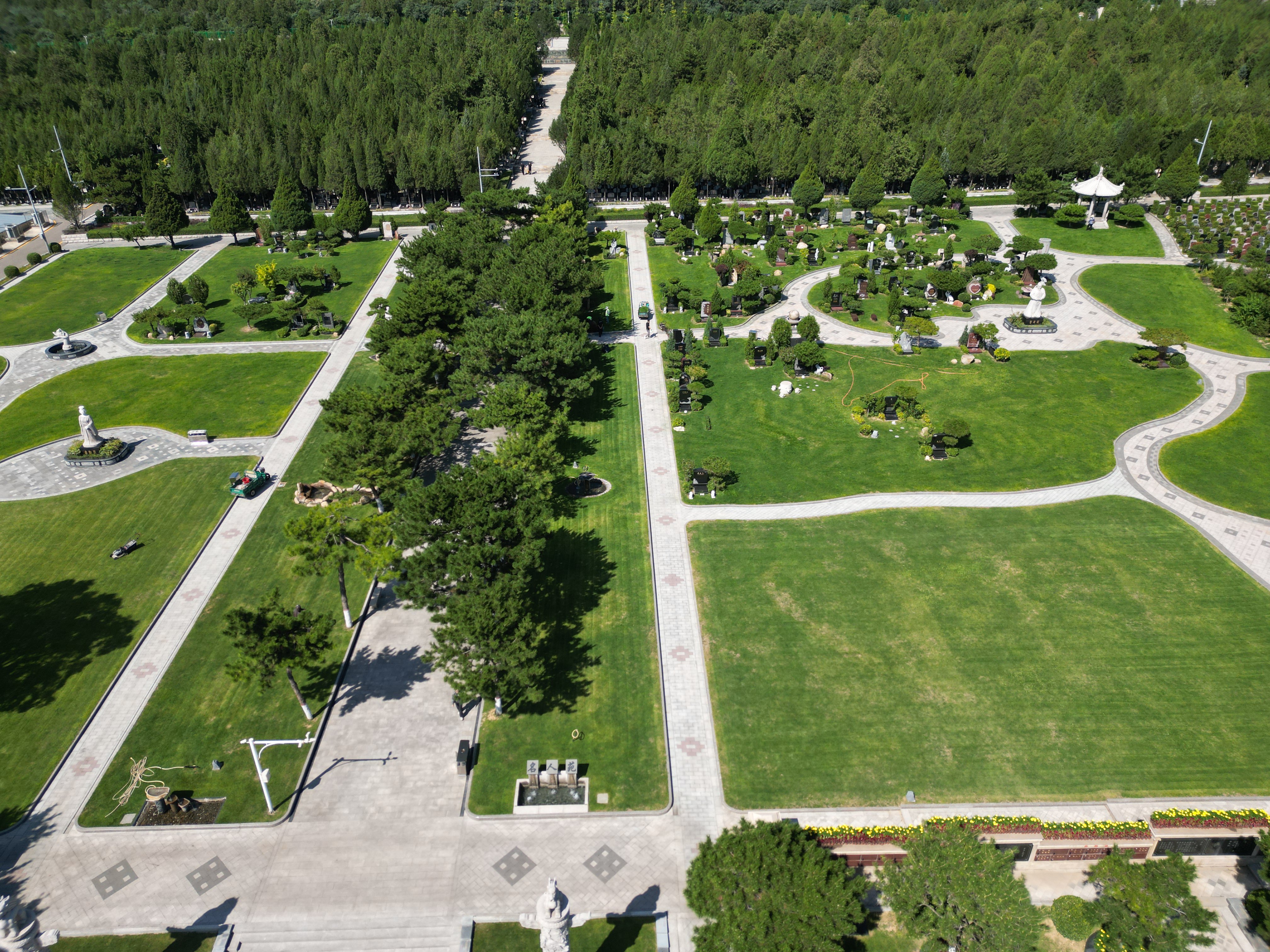 壹定发集团引领墓园投资新民俗：六大相助模式开创行业新篇章